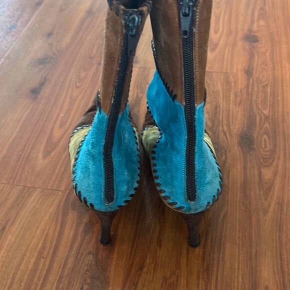 Salvador Ferragamo multicolor suede boots 7.5 - Picture 7 of 9